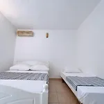 Garden Naza فندق Piqeras