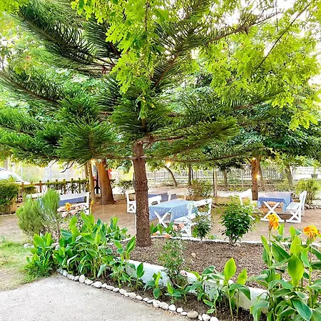 Garden Naza *
