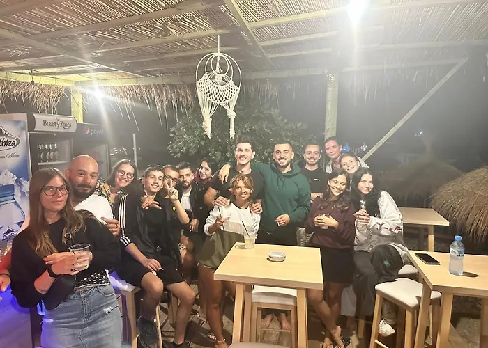 מלון Garden Naza